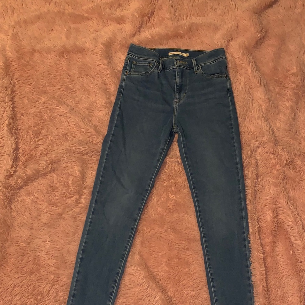 Levi’s High Rise Jeans